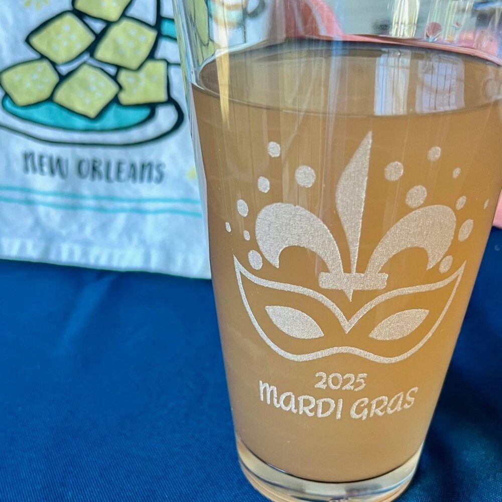 Custom Engraved Mardi Gras Pint Glass | Mardi Gras Decor | Fleur de lis |